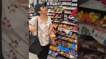 Nueva ‘Lady Oxxo’: señora pierde la cordura y golpea a trabajadora