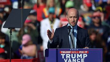 ABC suspends Terry Moran for comments on key Trump advisor